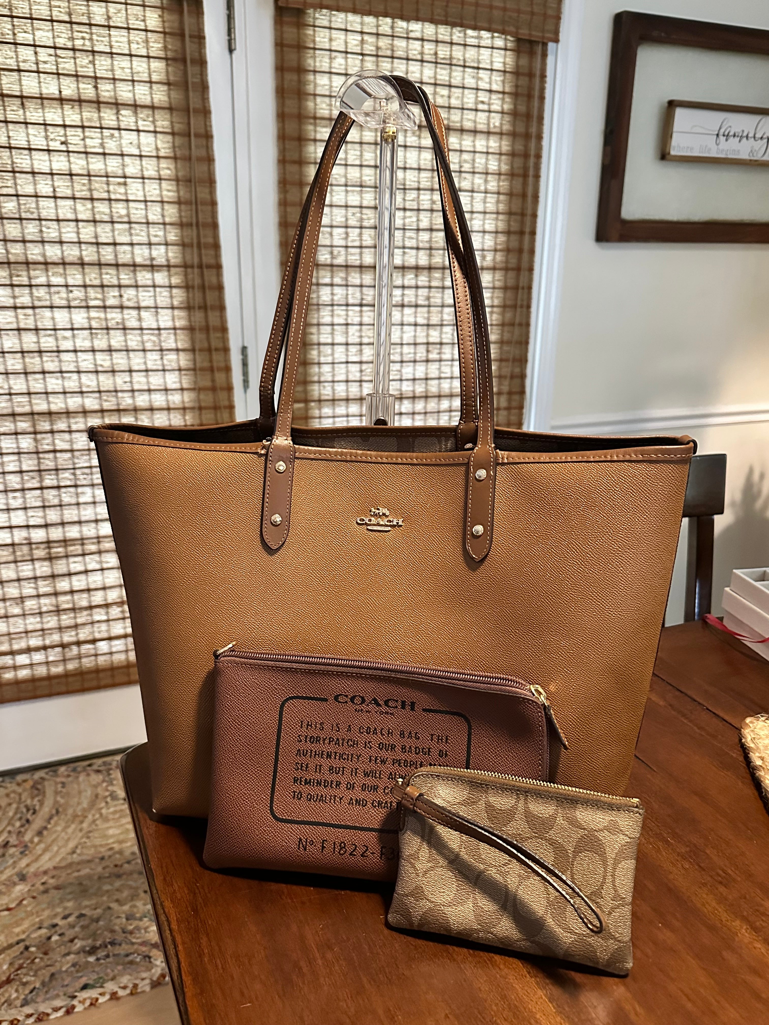 Coach City Tote Reversible Set